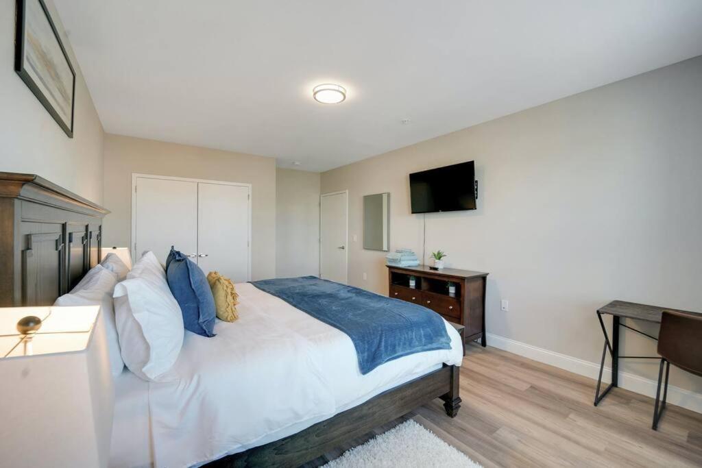Beautiful 2Br Apt/Ewr Airport/King /Free Parking Newark Zewnętrze zdjęcie