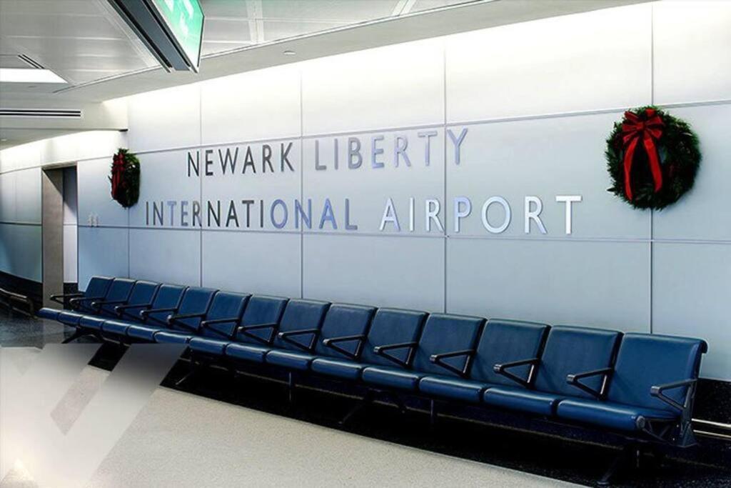 Beautiful 2Br Apt/Ewr Airport/King /Free Parking Newark Zewnętrze zdjęcie